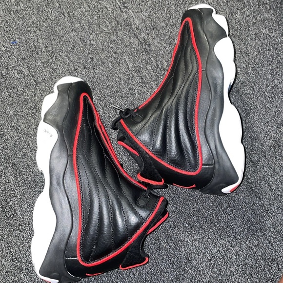 Black & Red Jordans - Picture 4 of 7